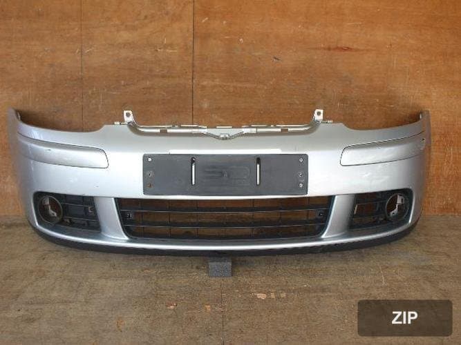 Volkswagen Golf 2008 — передний бампер 1K0807221B