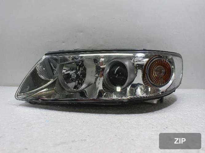 Hyundai Grandeur 2007 — фара левая HID 921013L1XX