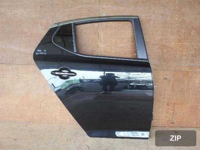 Kia K5 2014 — дверь задняя правая