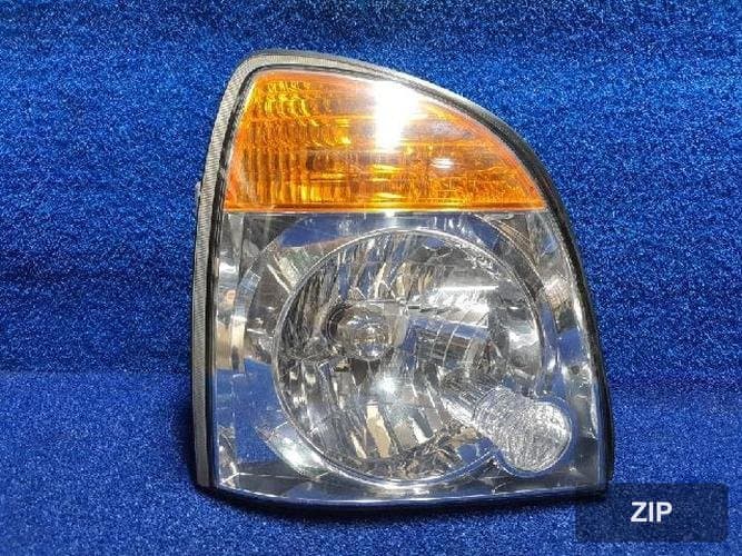 Hyundai Porter 2012 — фара правая