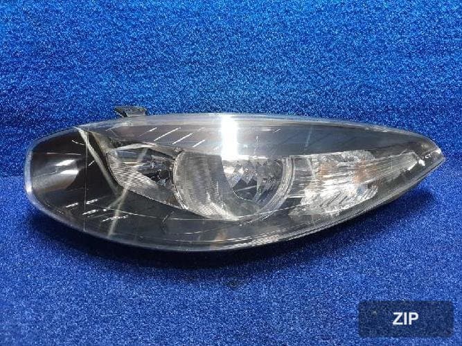 Renault SM3 2014 — фара левая 260607787R