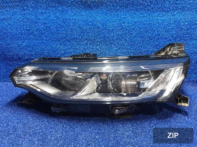 Renault SM6 2016 — фара левая 2606052118R