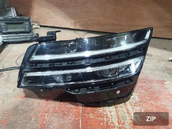Genesis G80 2021 — фара правая (LED) 92101-T1000