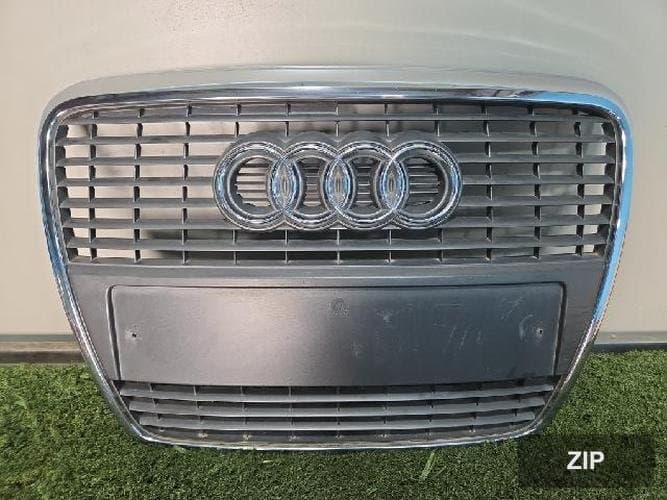 Audi A6 2009 — решетка радиатора 4F0853651