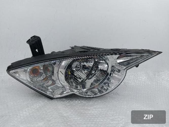KG Mobility Actyon 2008 — фара правая (3+3 контакта)
