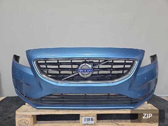 Volvo S90 2015 — передний бампер