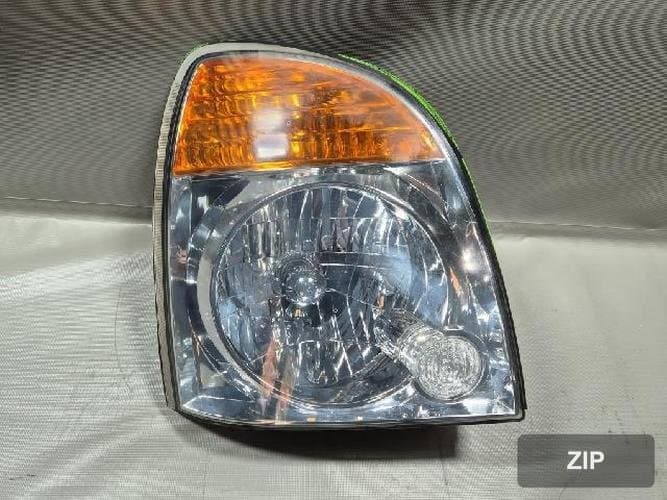 Hyundai Porter 2010 — фара головного света правая (3)