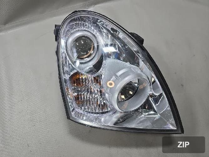 KG Mobility Rexton 2011 — фара головного света правая