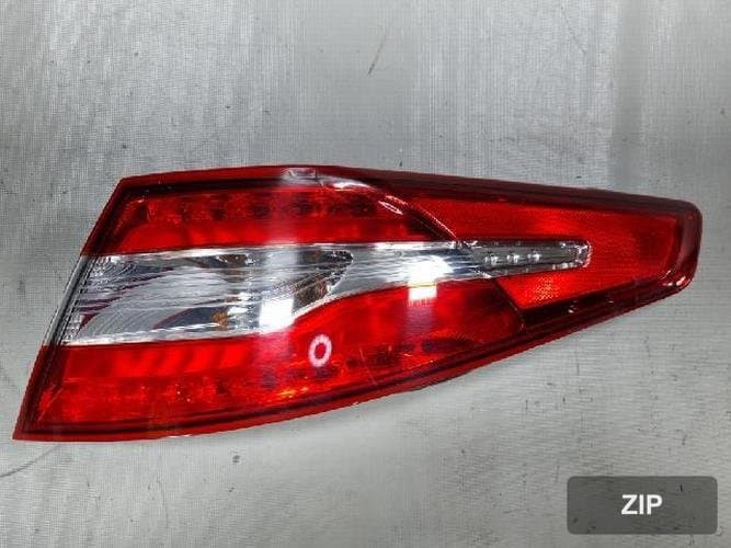 Kia K5 2012 — комбинированный фонарь задний правый (пассажирской стороны)