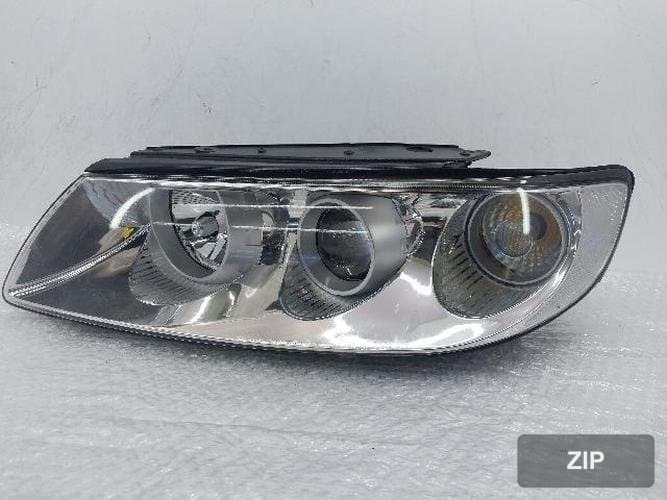 Hyundai Grandeur 2005 — фара левая (ксеноновая)