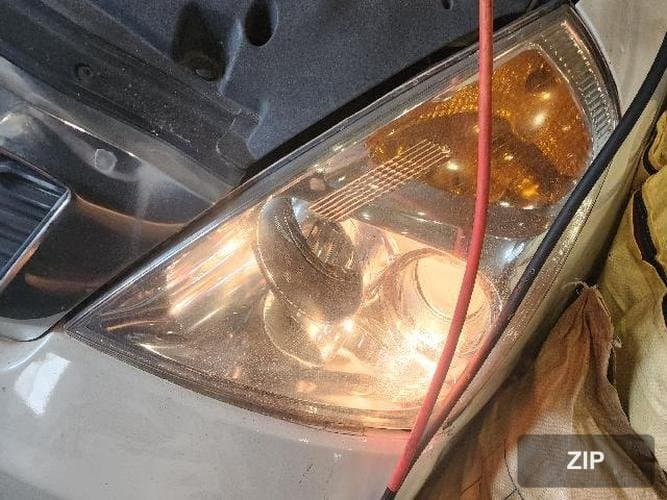 Kia Carnival 2011 — фара левая 92101-4DOXX