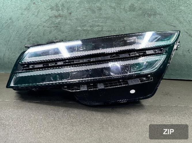 Hyundai Genesis 2009 — фара левая
