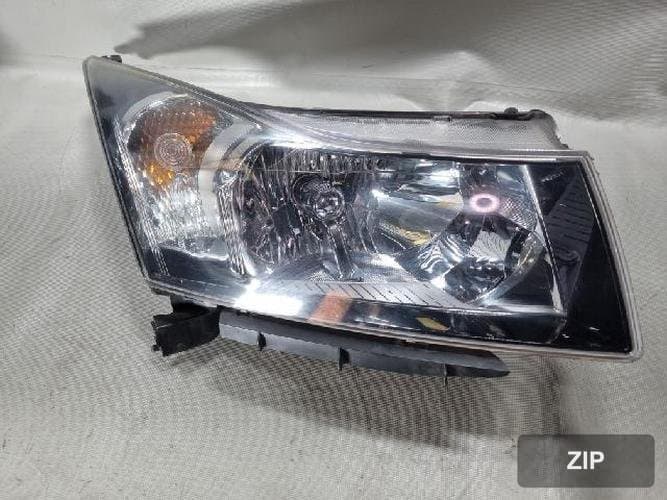 GM Daewoo Cruze 2012 — фара правая