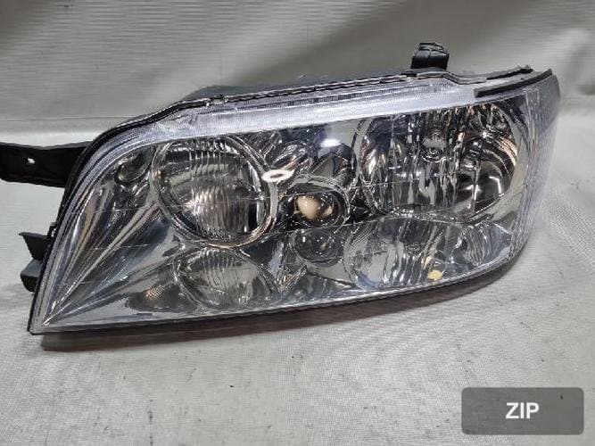 Hyundai Equus 2007 — фара передняя левая (водительская)