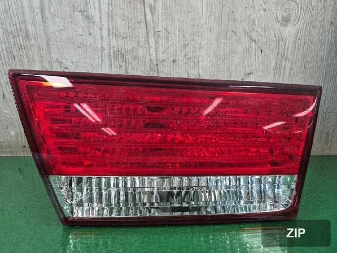 Hyundai Sonata 2010 — накладка задней двери левая 92403-3K0