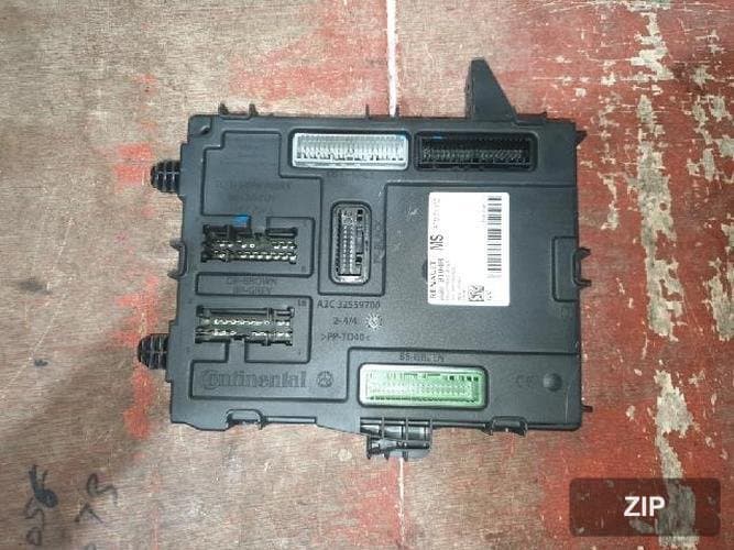 Блок ETACS/BCM 284B19104R