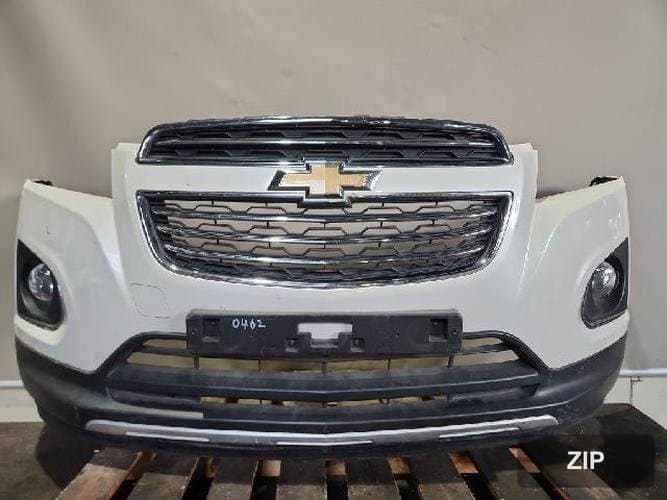 Chevrolet Trax 2016 — бампер передний (3)
