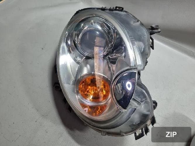 Hyundai i30 2012 — фара правая (HID)