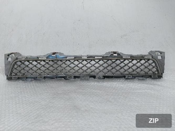Jaguar XJ 2013 — радиаторная решетка AW93-17C945-AA