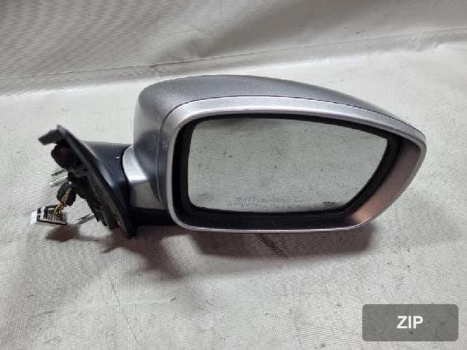Hyundai Genesis 2009 — боковое зеркало правое