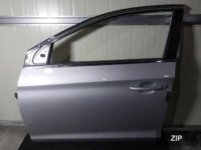 Hyundai Sonata 2015 — передняя дверь левая (водителя) со стеклом
