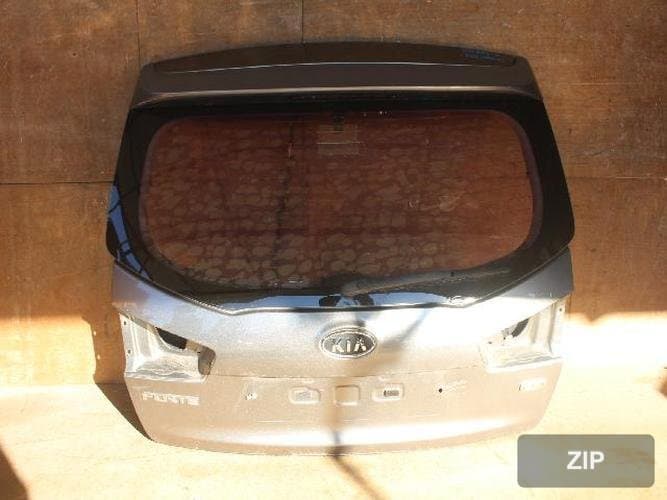 Kia Forte 2013 — крышка багажника