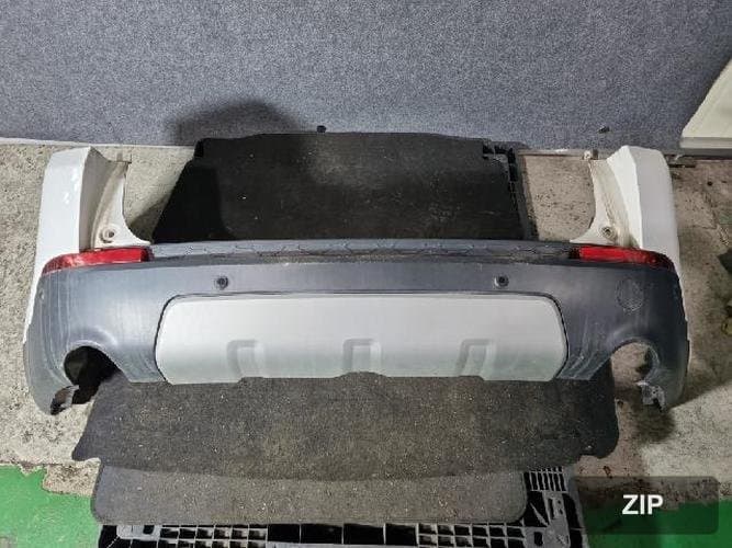 Land Rover Discovery 2016 — бампер задний