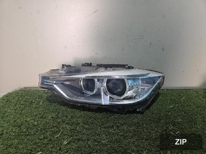 BMW 3 Series 2012 — фара левая HID