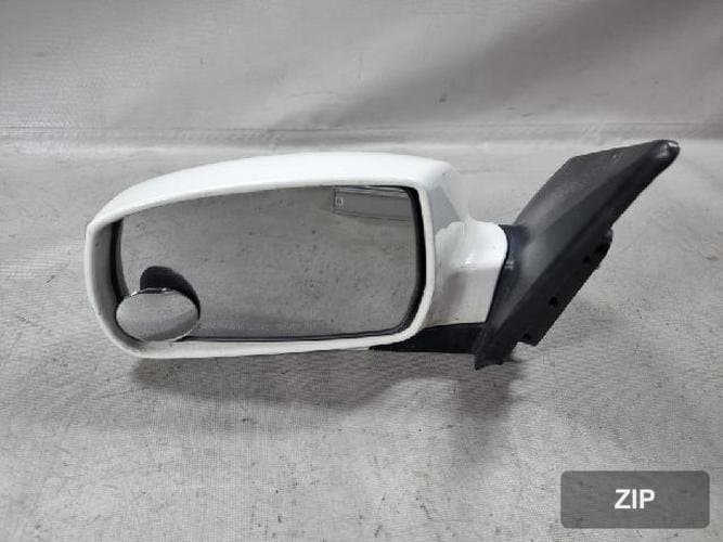 Hyundai Tucson 2010 — боковое зеркало левое (водительское)