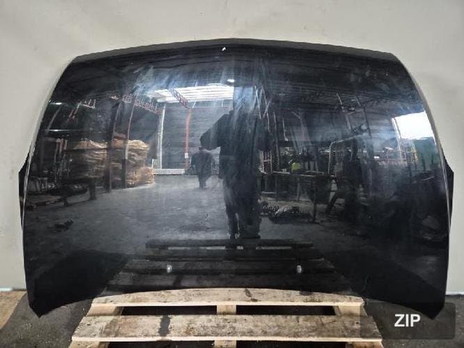 Kia Carnival 2013 — капот 32405-2F061