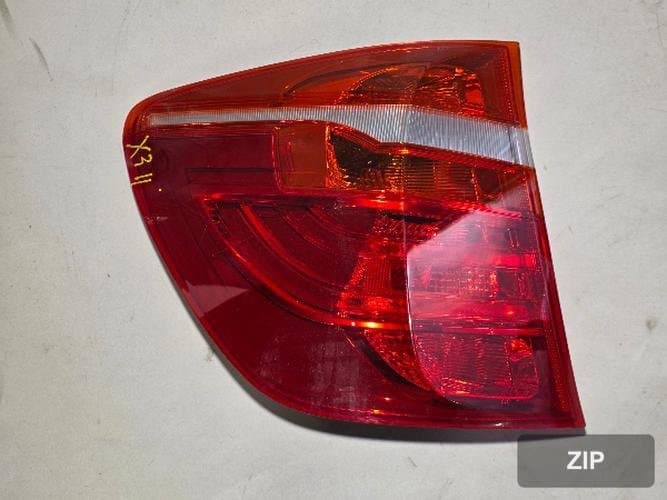 BMW X-series 2011 — фонарь задний левый (наружный) 7217311