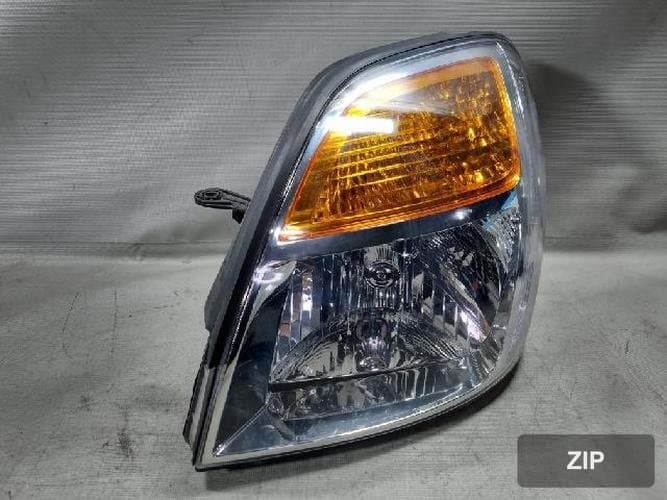 Hyundai Grand Starex 2007 — фара левая
