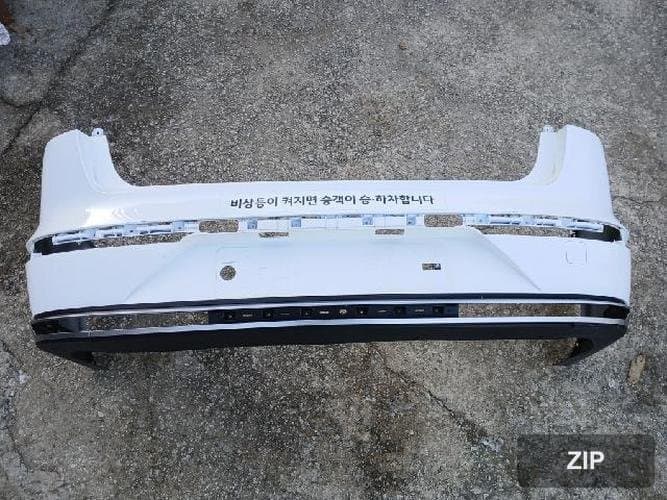 Hyundai Grandeur 2023 — задний бампер нижняя часть