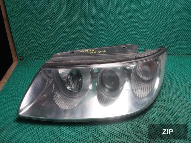 Hyundai Grandeur 2005 — фара левая 921013L000