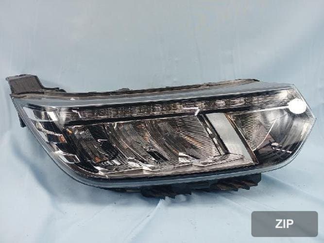 KG Mobility Tivoli 2022 — фара правая (head lamp) LED