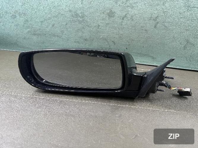 Hyundai Genesis 2011 — зеркало боковое левое