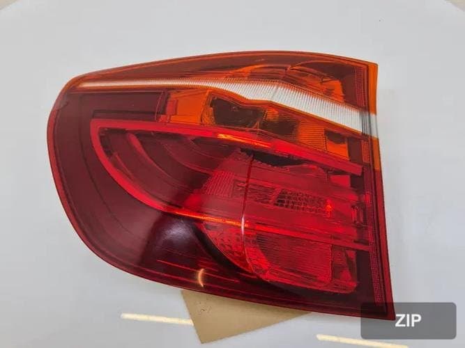 BMW X-серия 2012 — фонарь задний левый (внешний) 7217311