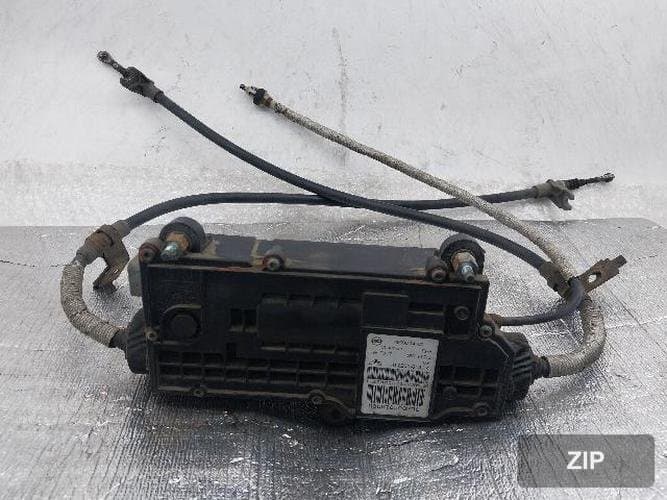 SsangYong Chairman 2010 — электронный стояночный тормоз EPB 49900-14100