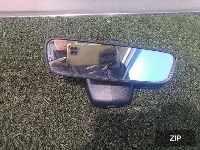 Зеркало заднего вида