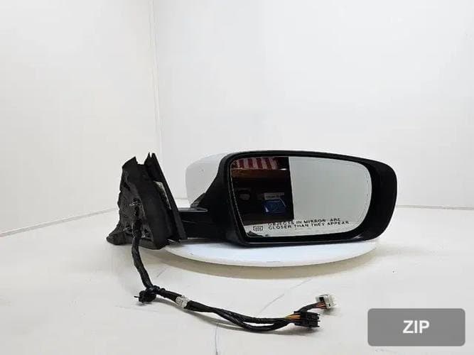 Chrysler 300 2012 — боковое зеркало правое 68088256AD