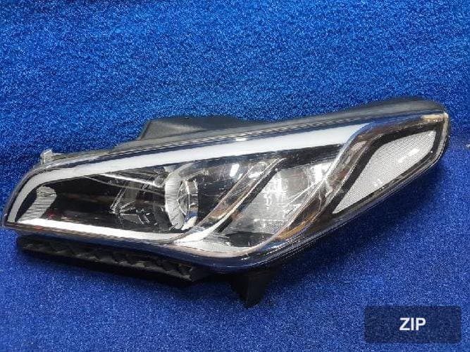 Hyundai Sonata 2016 — фара левая 7-контактная