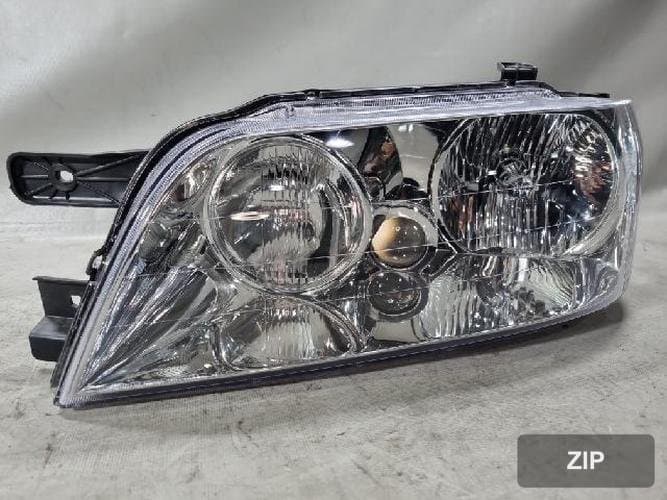 Hyundai Equus 2006 — фара HID левая 921013BXXX