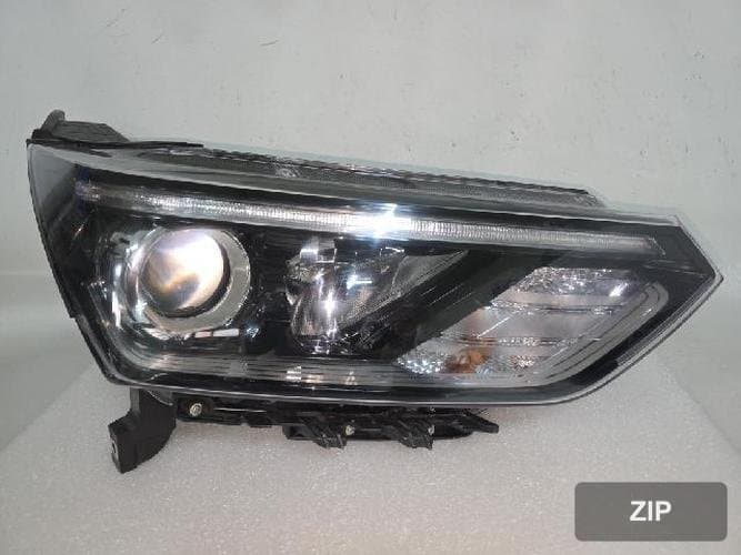 KG Mobility Korando 2019 — фара передняя правая 83102 37100 1