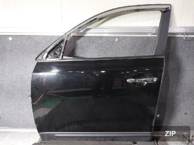 Kia Sorento 2010 — дверь передняя левая (водительская)