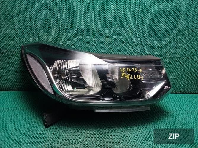 GM Daewoo Trax 2019 — фара головного света правая