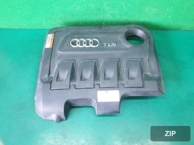 Audi Q3 2015 — крышка двигателя 03L103925S