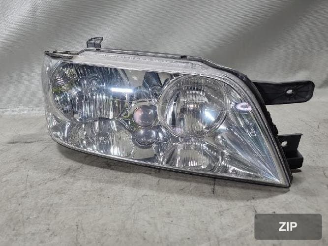 Hyundai Equus 2008 — фара правая HID 921023BXXX