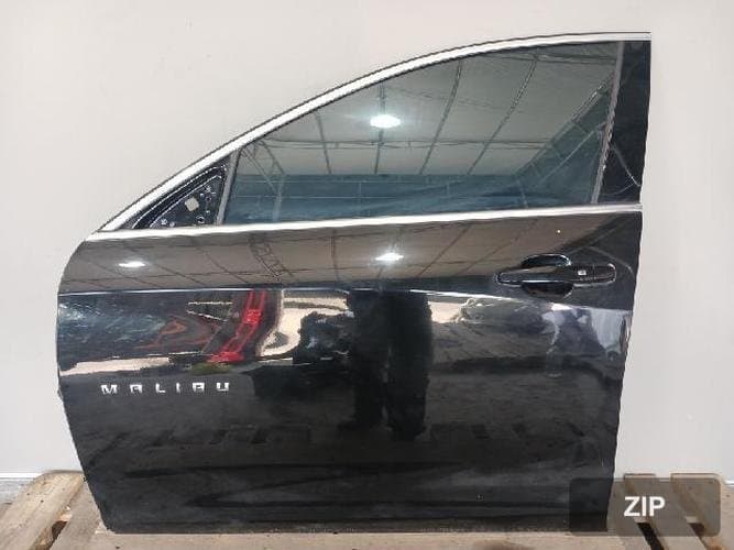 Chevrolet Malibu 2018 — дверь передняя левая (водительская)