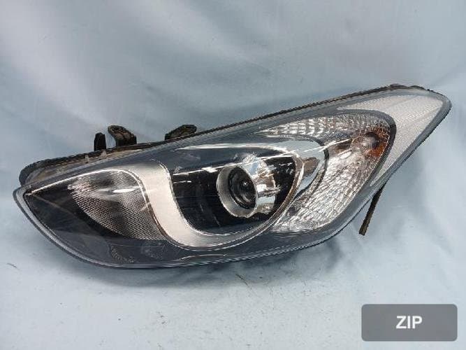 Hyundai i30 2015 — фара левая (10-контактная)