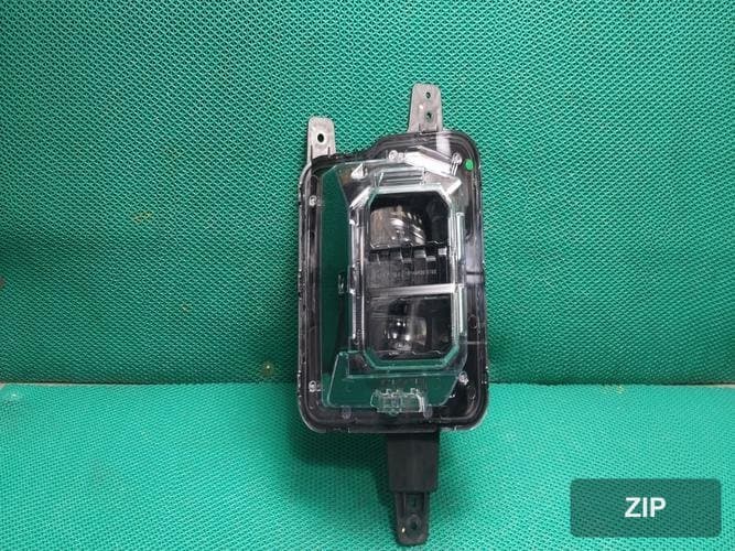 KG Mobility Musso EV 2025 — фара головного света правая 8310244000